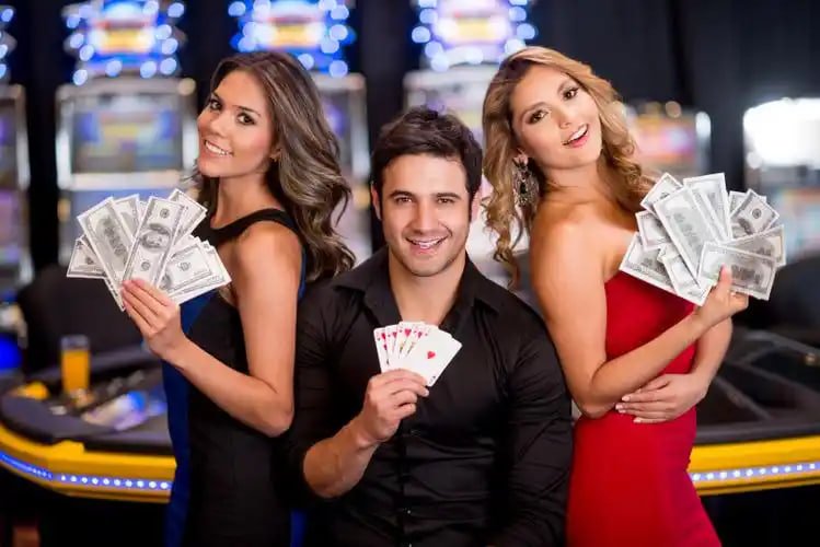 8143 com slots